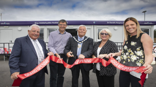 Bryson Recycling open up a new reuse shop in Rhyl.  Pictured from left;  Cllr Barry Mellor, lead member, Denbighshire County Council, Eric Randall, Director of Bryson Recycling; Cllr Pete Prendergast Vice Chairman, Denbighshire County Council; Diane King Mayor of Rhyl and Margaret Hollings, commercial Director of St David's Hospice.       Picture Mandy Jones